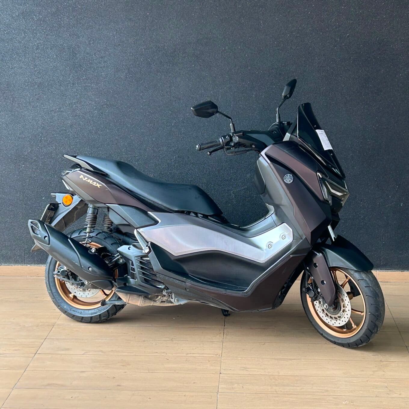 NMAX Connected 160 ABS - 1