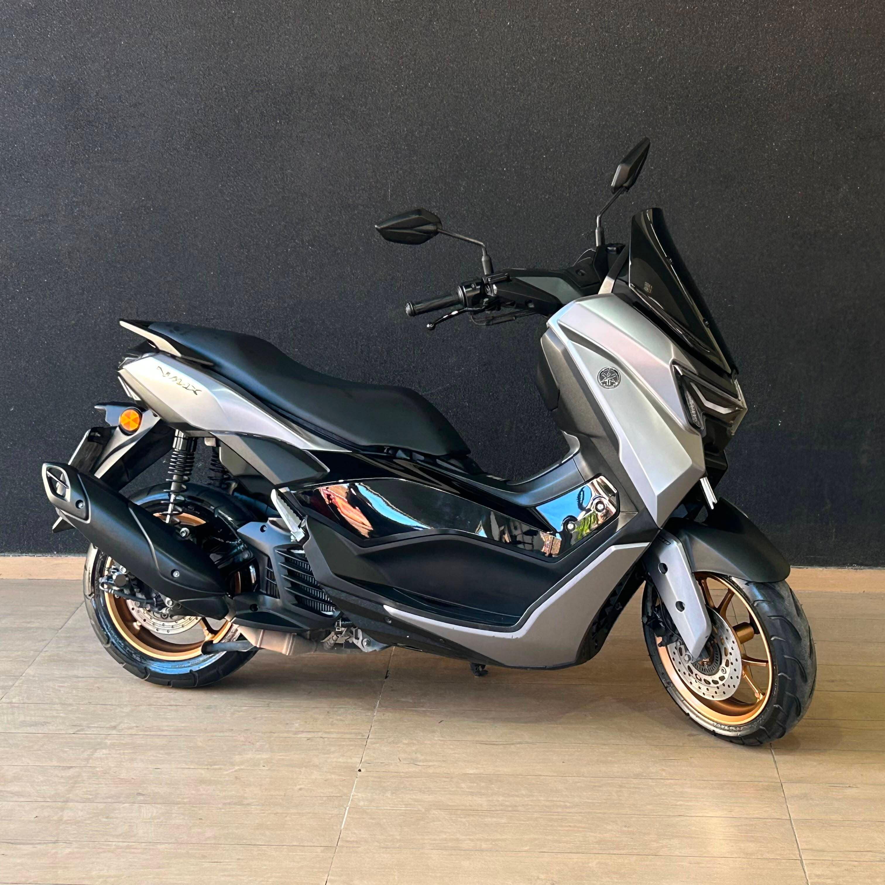 NMAX Connected 160 ABS - 1
